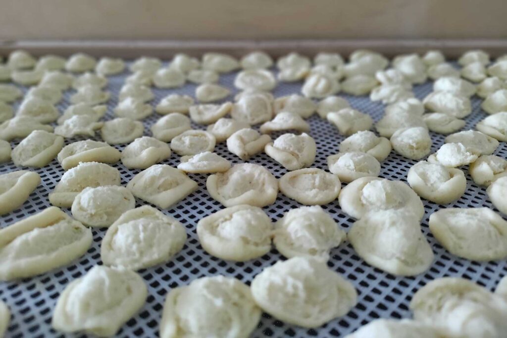 DiGusto - Eat Like An Italian - Drying Orecchiette