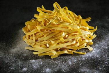 DiGusto - Fresh pasta: tagliatelle.